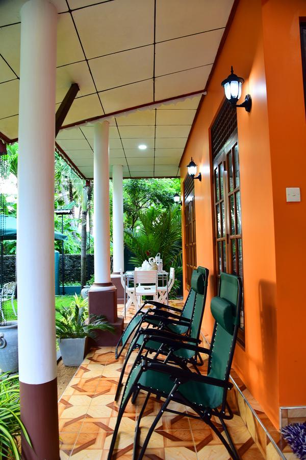 One And Only Apartment Negombo Exteriör bild